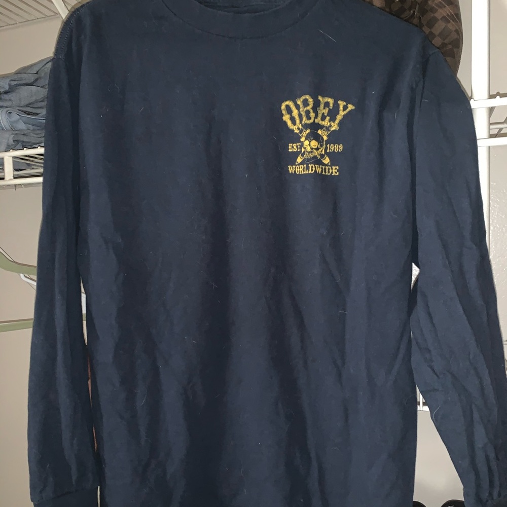Obey t shirt